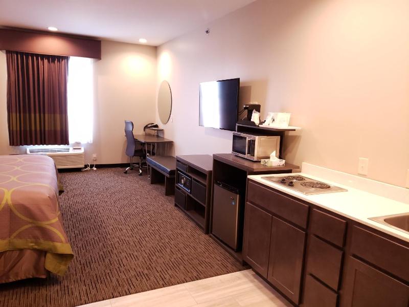 King Studio Suite - Non-Smoking image 3