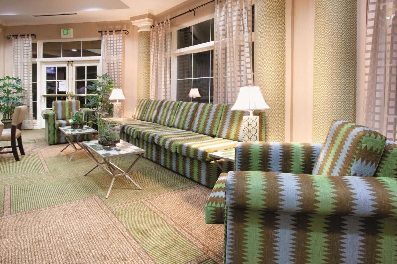 La Quinta Inn & Suites by Wyndham Colorado Springs South AP - image 33
