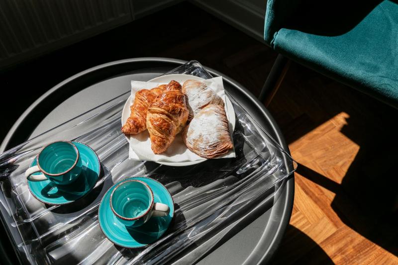 Deluxe Suite image 4