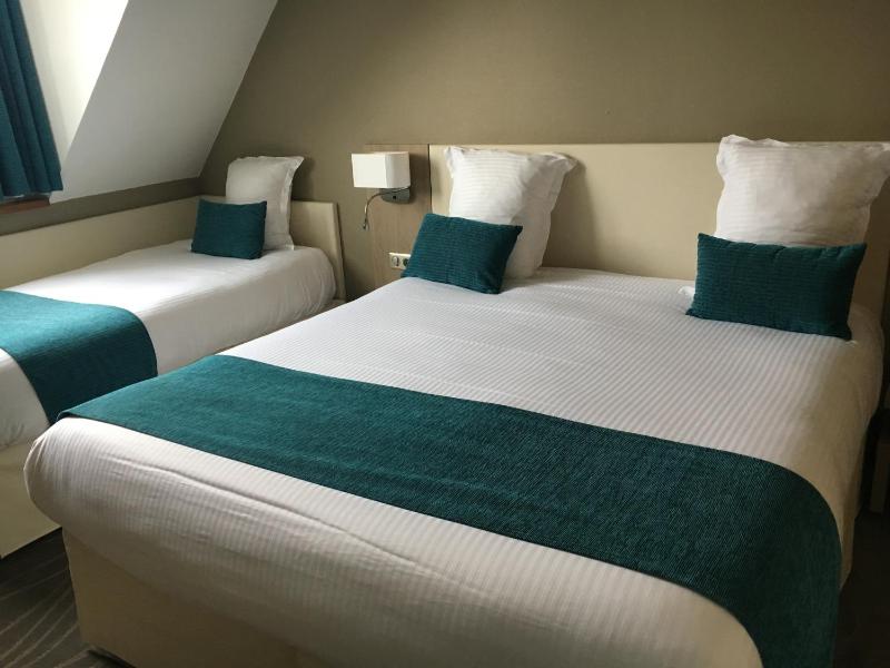 Triple Room image 1
