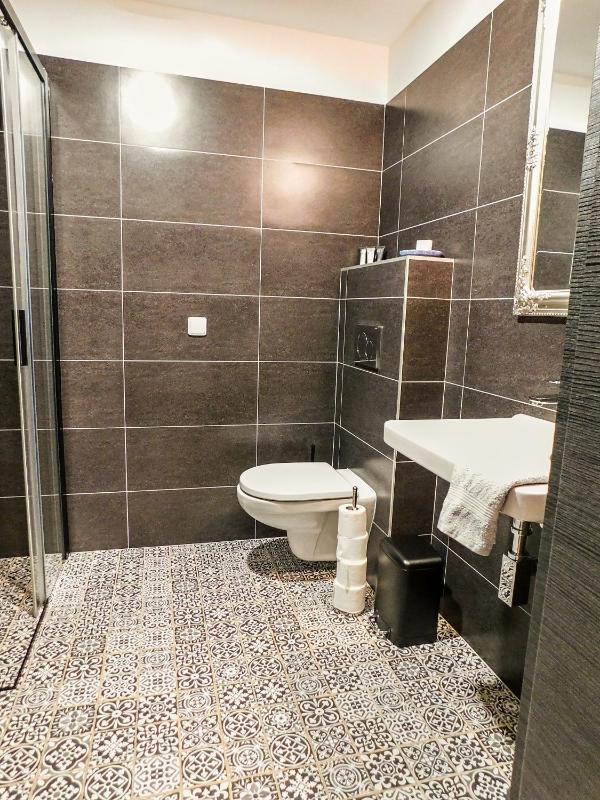 Superior Apartment image 3
