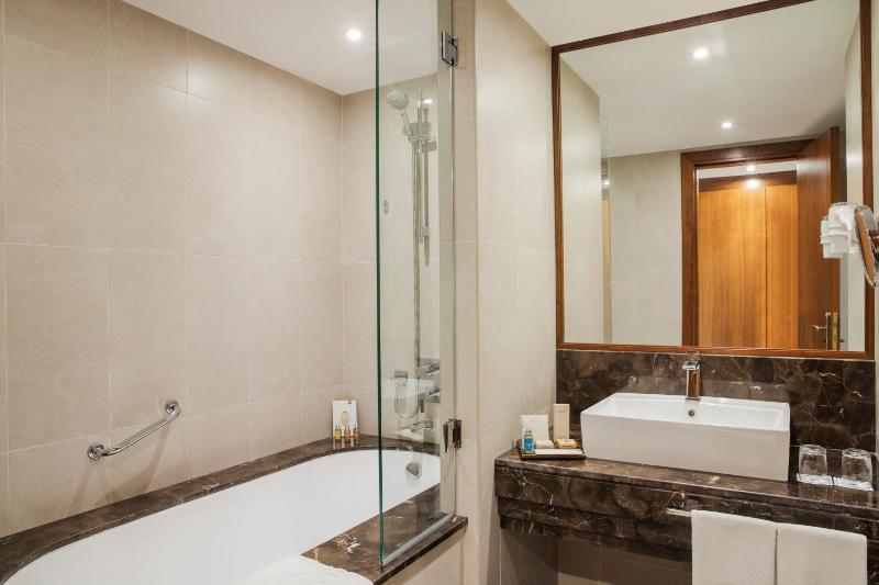 Suite with City View image 2