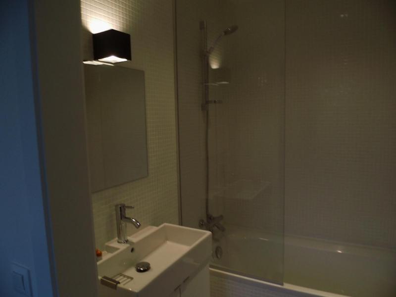 Double or Twin Room with Bath image 3