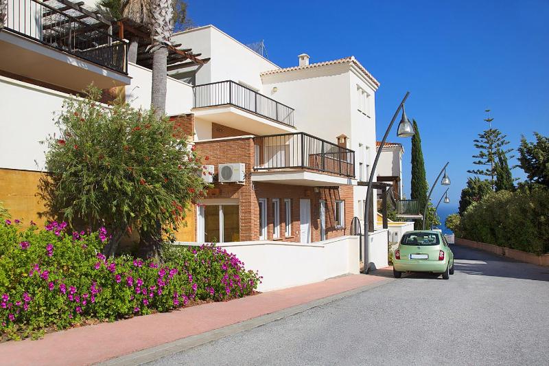Apartment with Terrace image 3