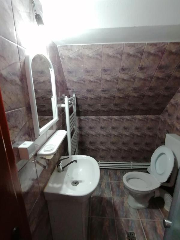 Double Room with Private Bathroom image 3