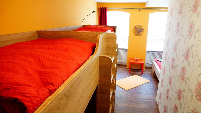 Bunk Bed in Mixed Dormitory Room image 4