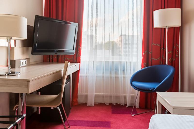 Single Room image 3