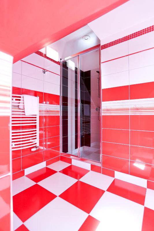 Twin Room with Balcony image 4