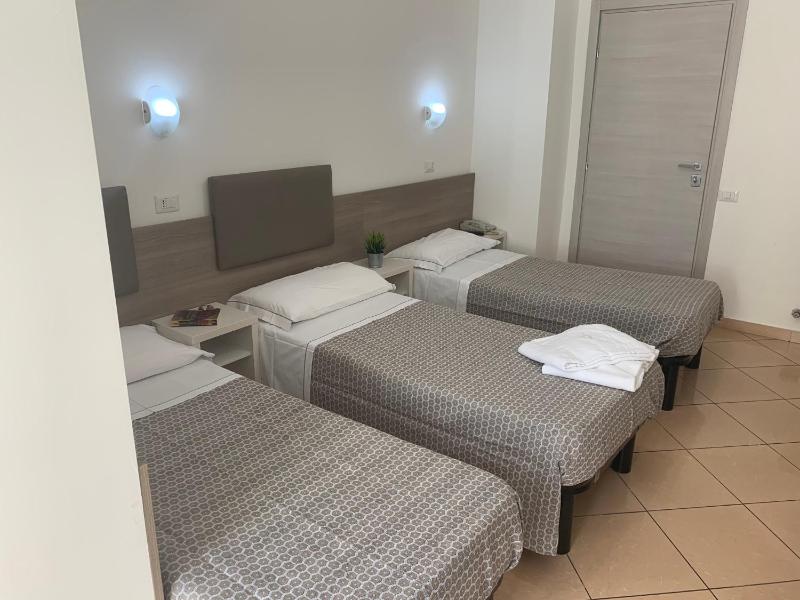 Triple Room image 1