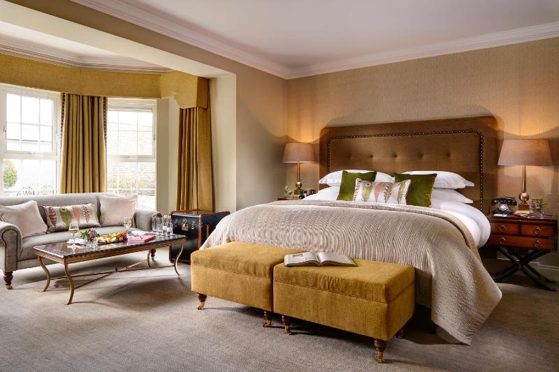 Signature Suite image 1