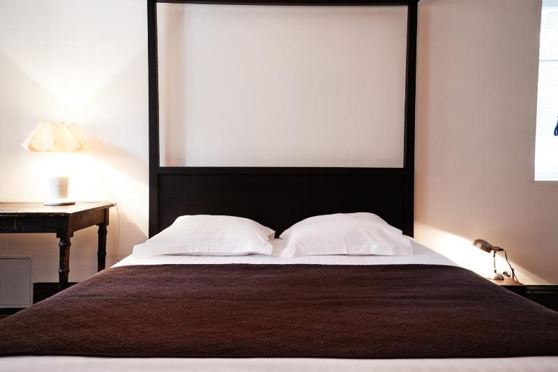 One-Bedroom Suite image 1