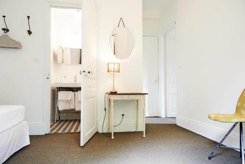 Suite with Garden View image 2