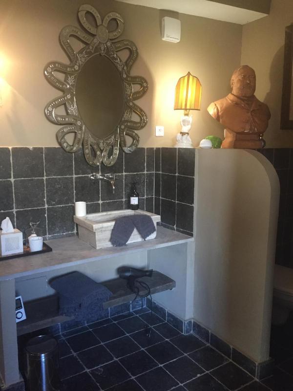 Double Room image 2