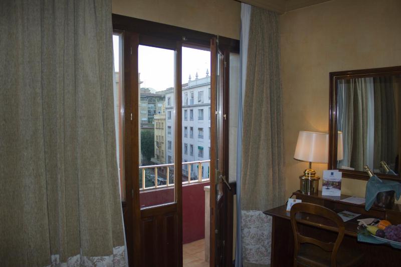 Double or Twin Room with Balcony image 2