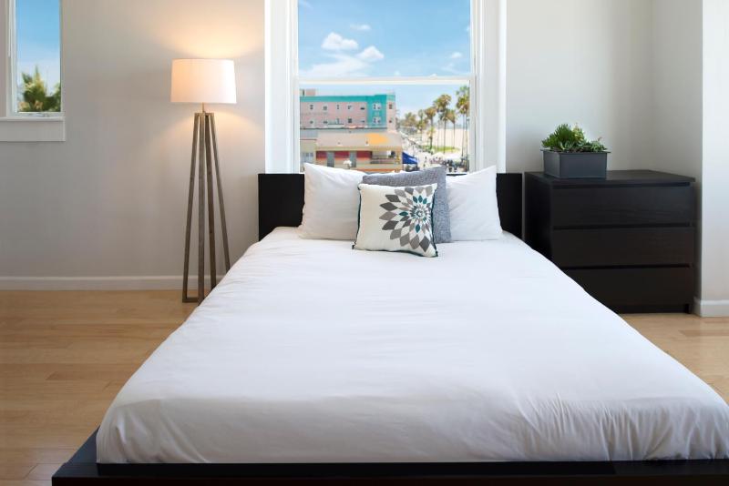 Oceanfront Studio image 3