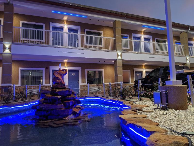 Motel 6-Houston TX - North - image 2