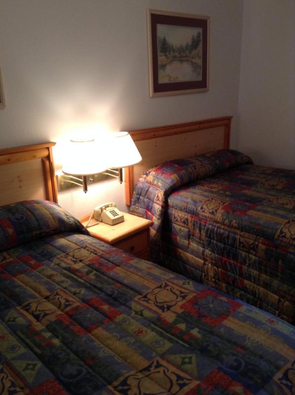Double Room with Two Double Beds image 2
