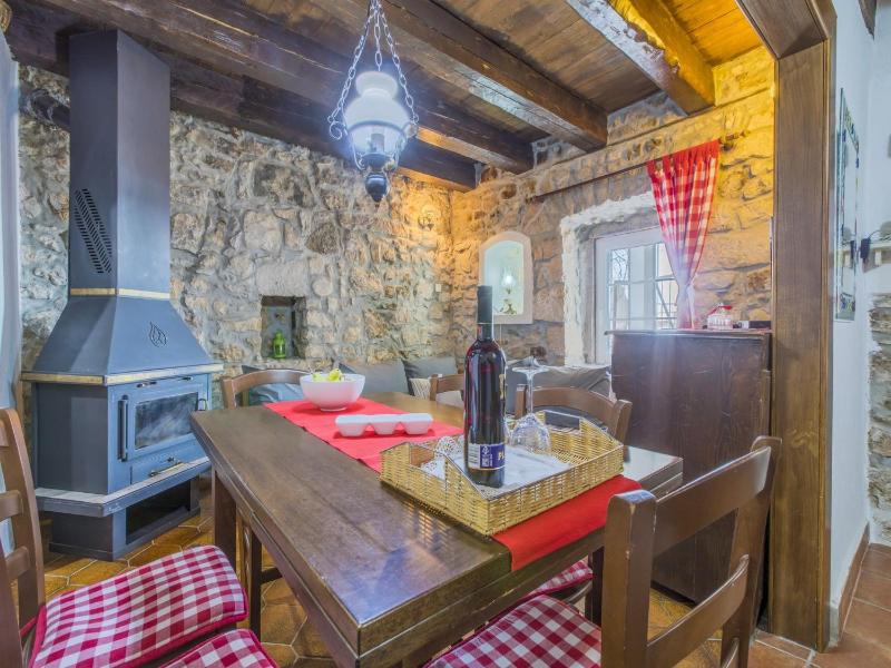 Three-Bedroom Holiday Home  image 1
