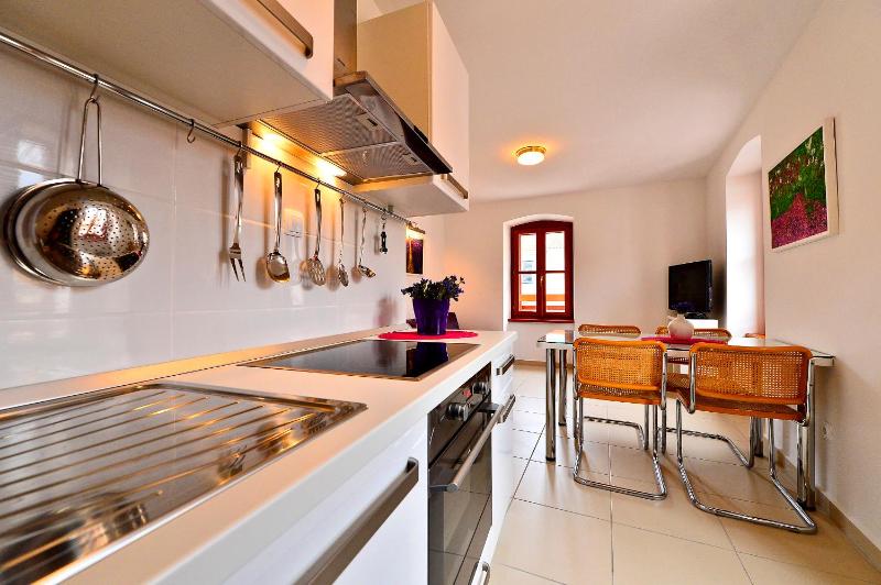 Sunny Bobica Apartments - image 29