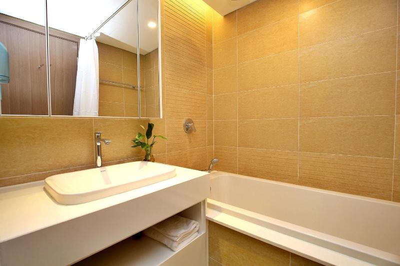 Vinhomes Metropolis Hanoi - CitiHome - image 12