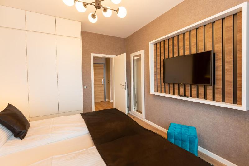 Bach Apartments - image 41