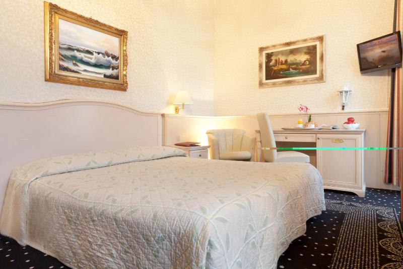Hotel Victoria - image 36