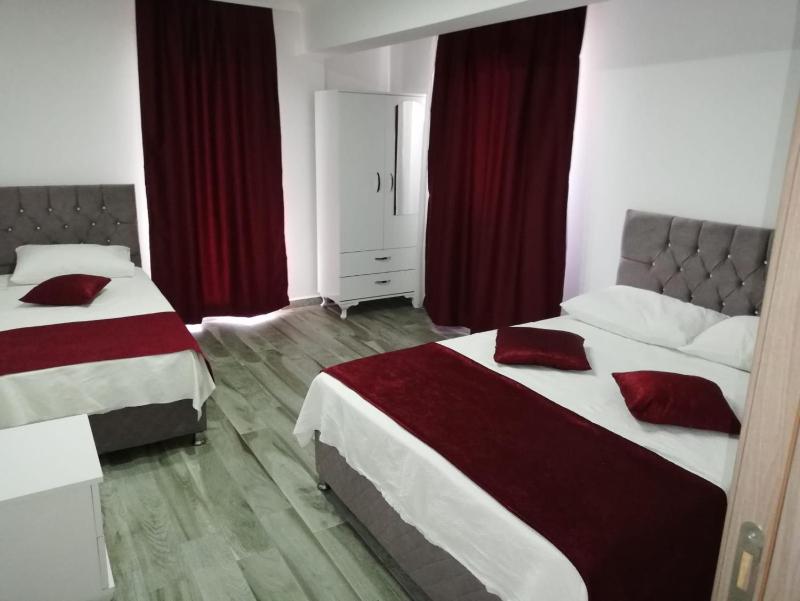 One-Bedroom Apartment image 3