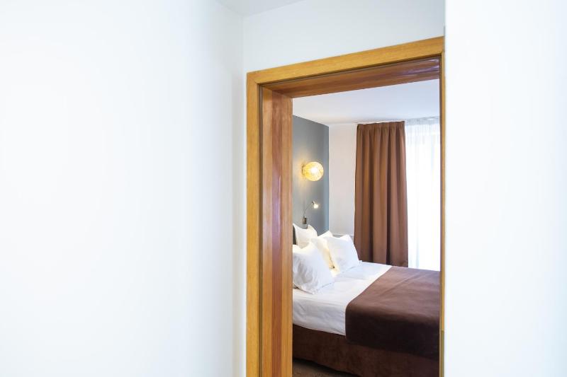 Deluxe Room image 1