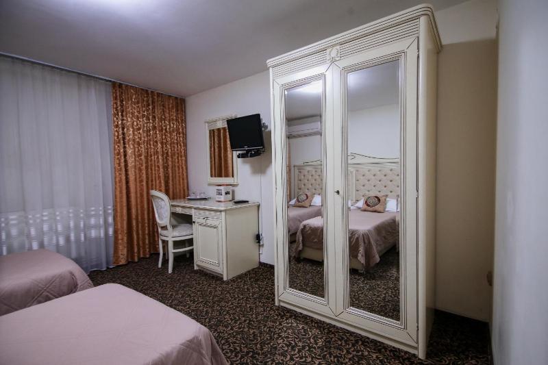 Hotel Royal Craiova - image 9