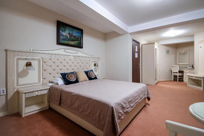 Hotel Royal Craiova - image 19