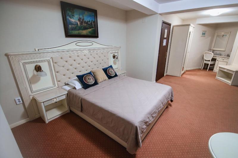 Hotel Royal Craiova - image 42