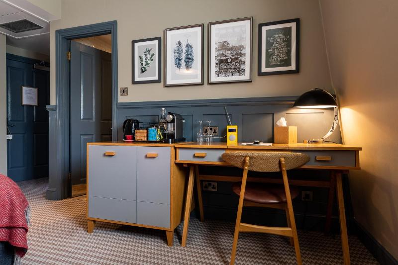 Double Room image 3