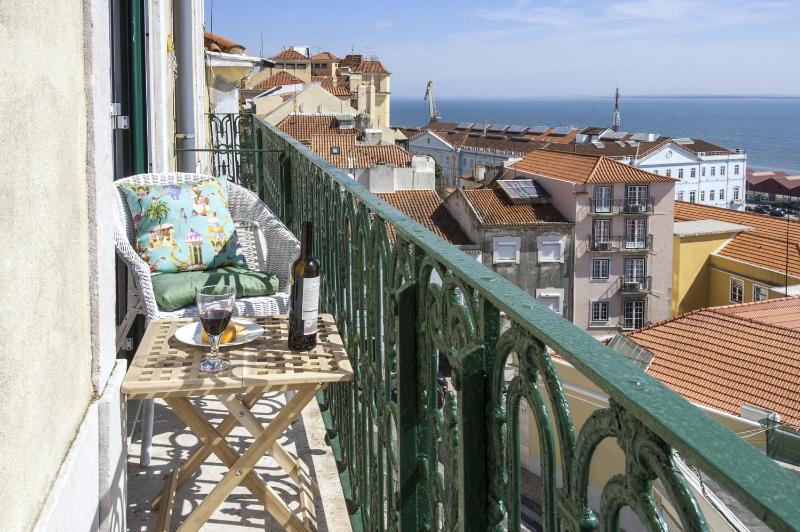 Six-Bedroom Apartment with River View image 2