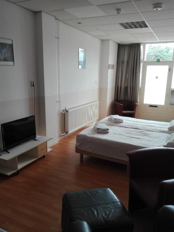 Triple Room image 4
