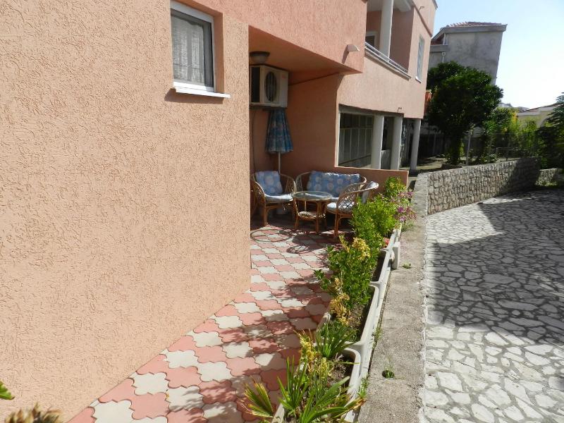 Studio with Sea View and Balcony image 3