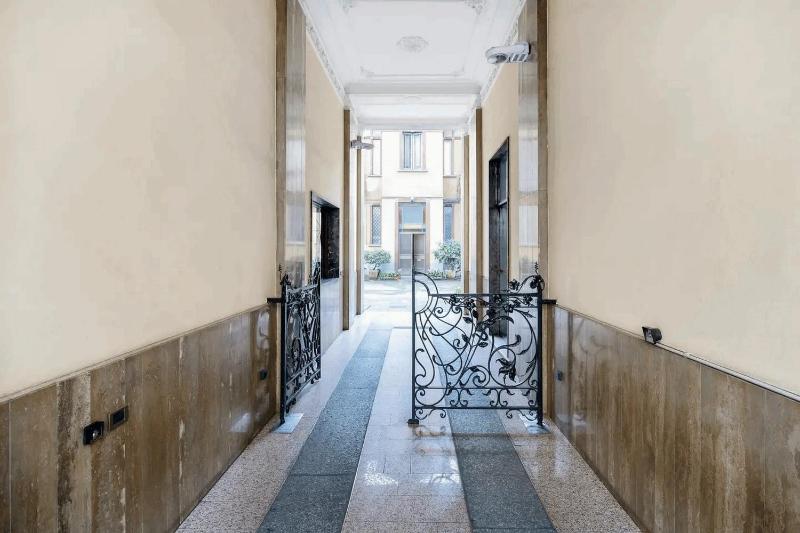 GuestHost - Isola View Renovated Apartment - image 12