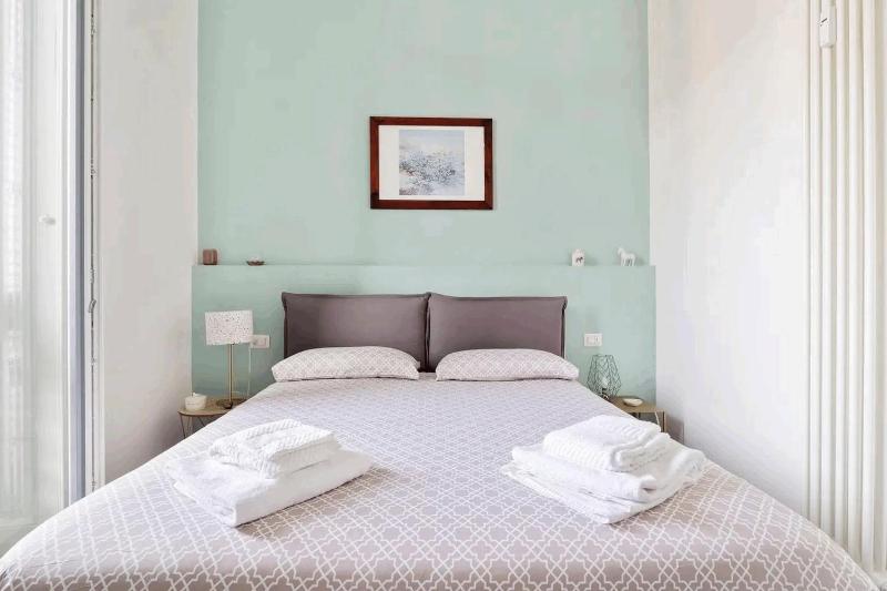 GuestHost - Isola View Renovated Apartment - image 13