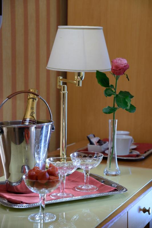 Queen Room with Sofa Bed image 2