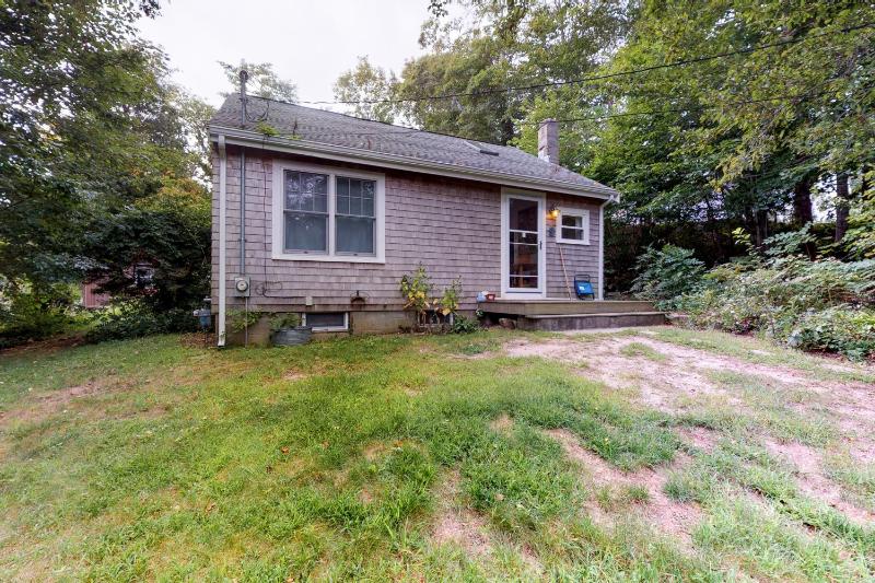 one bedroom house image 3