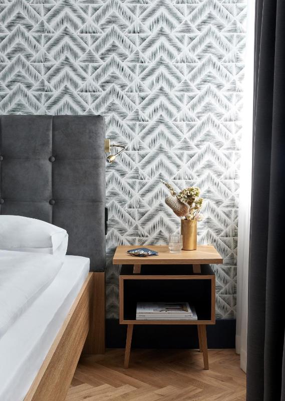 King Room image 4