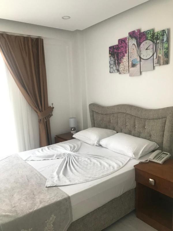 Deluxe Double Room image 4