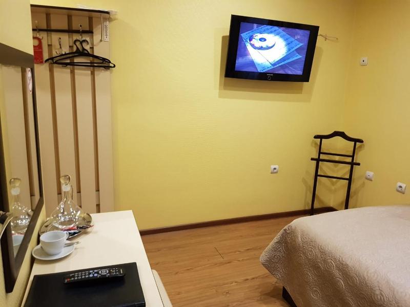 Single Room image 3