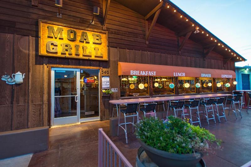 Big Horn Lodge - image 29