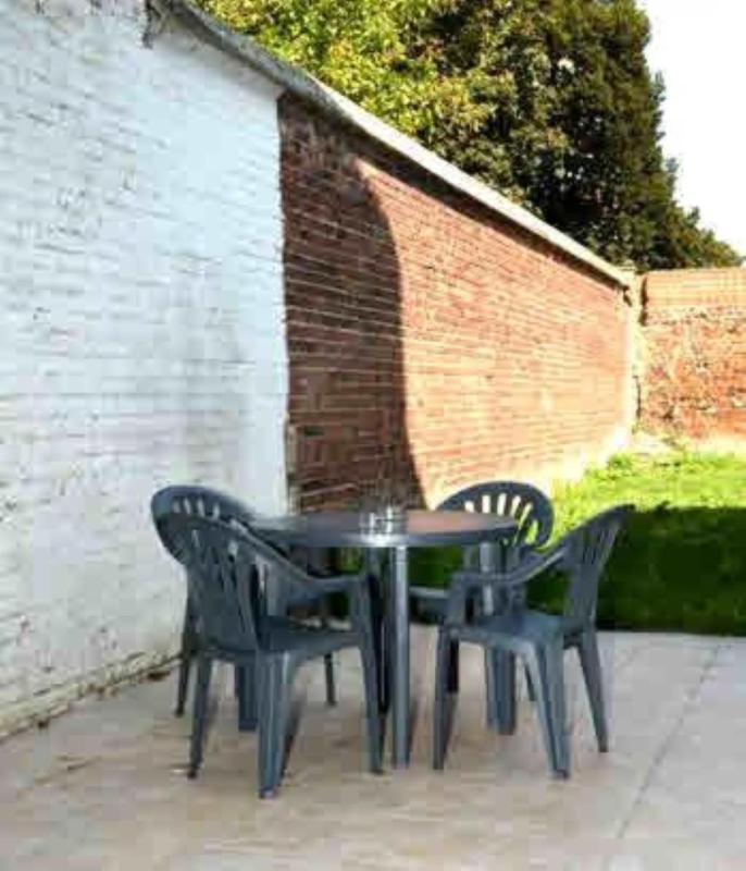 Apartment number 8 image 1