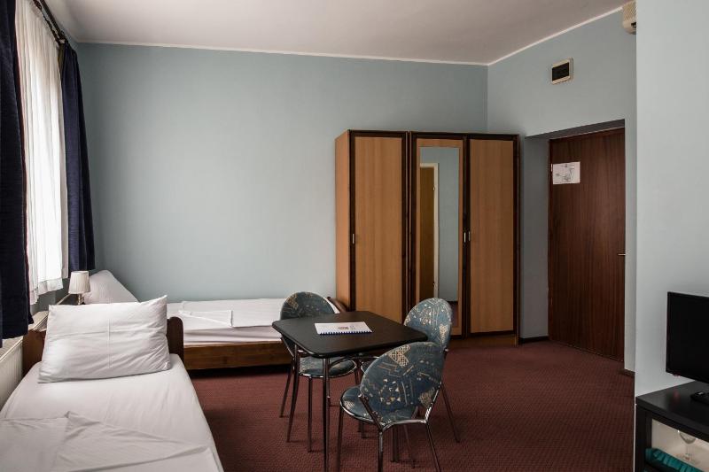 Triple Room image 3