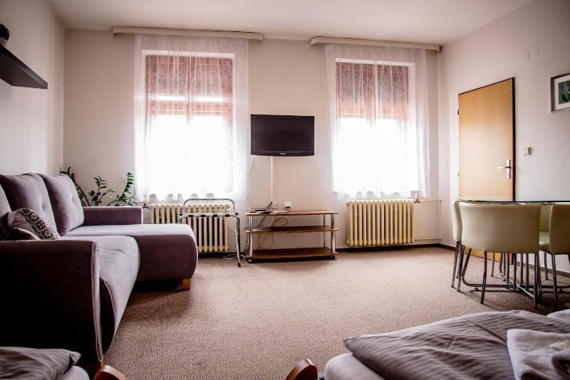 Quadruple Room image 3