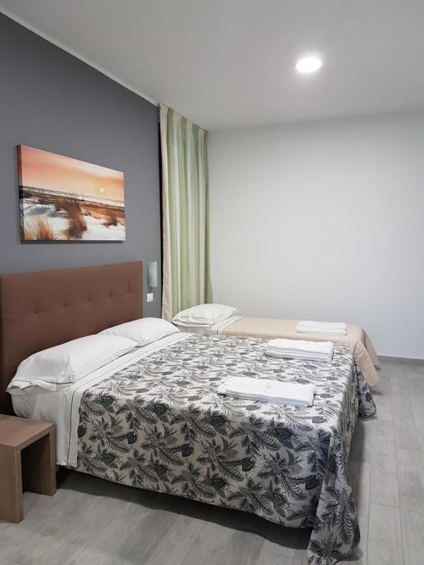 Triple Room image 3