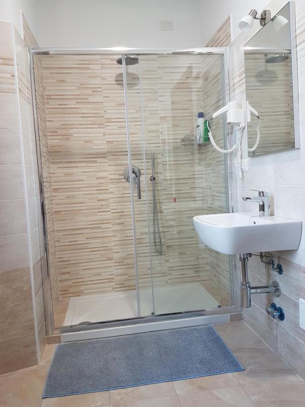 Triple Room image 2