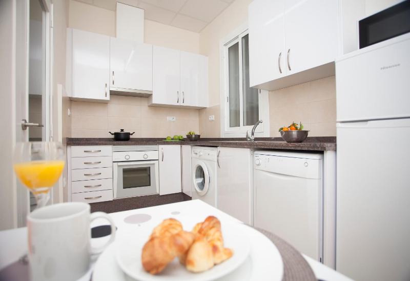 One-Bedroom Apartment image 3