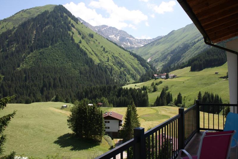 Two-Bedroom Apartment with Balcony image 4
